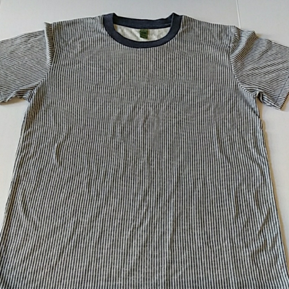 Alternative grey stripe t-shirt soft Large New
